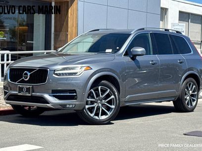 Used 2017 Volvo XC90 T6 Momentum w/ Vision Package