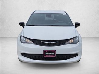 New 2025 Chrysler Voyager LX video 2