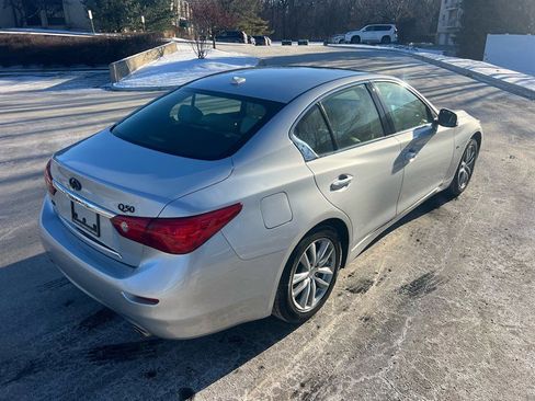 Used 2015 INFINITI Q50 Premium w/ Navigation Package image 10