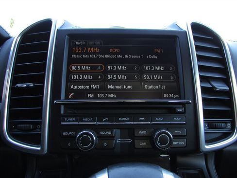 Used 2013 Porsche Cayenne AWD/4WD image 10
