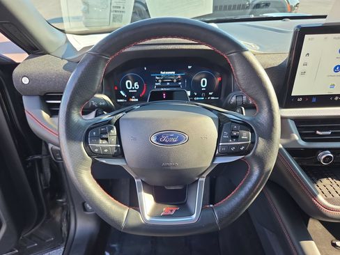 Used 2025 Ford Explorer ST AWD/4WD image 24