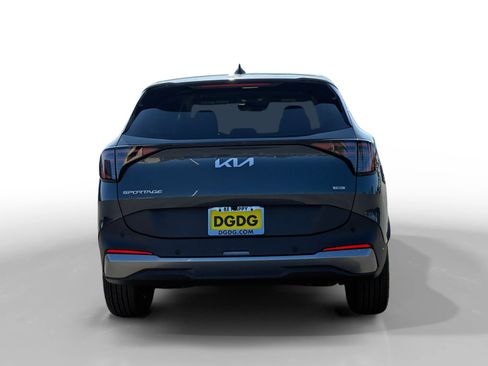 New 2026 Kia Sportage S image 4