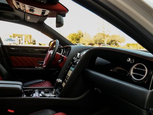 Used 2018 Bentley Flying Spur S V8 image 52