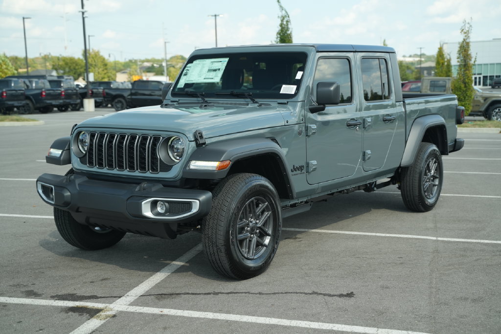 New 2026 Jeep Gladiator Sport AWD/4WD image 3