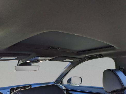 Used 2024 Honda CR-V Sport Touring image 28