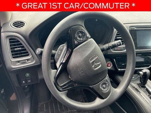 Used 2018 Honda HR-V EX image 9