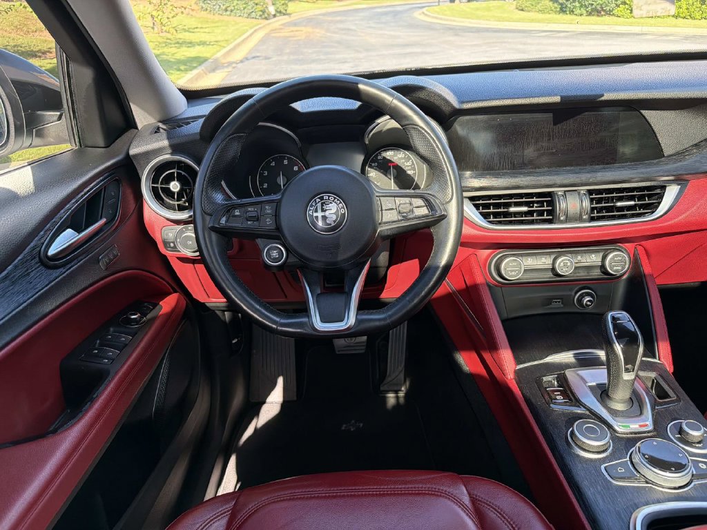Used 2021 Alfa Romeo Stelvio Sprint w/ Nero Edizione RWD image 14
