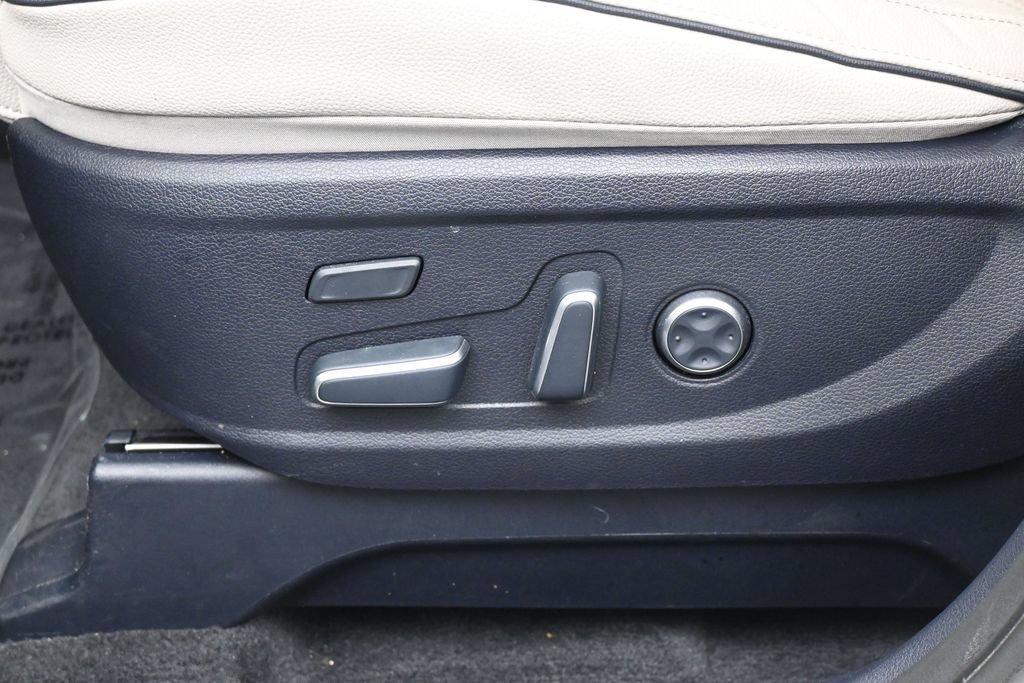 Used 2024 Hyundai Palisade Limited FWD image 12