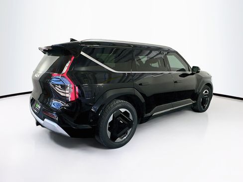 Used 2024 Kia EV9 Land AWD/4WD image 9