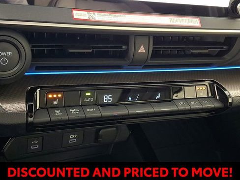 Used 2026 Toyota Prius XLE image 21