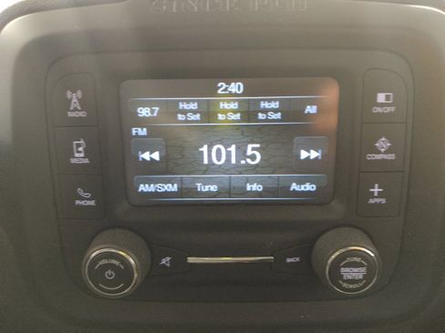 Used 2016 Jeep Renegade Latitude w/ Cold Weather Group AWD/4WD image 25