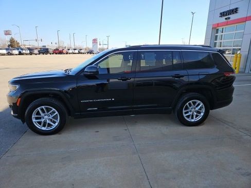 Used 2023 Jeep Grand Cherokee L Laredo image 4