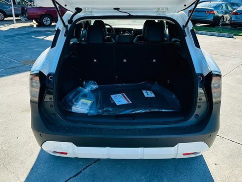 New 2026 Nissan Kicks SR image 29