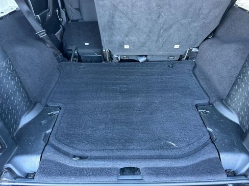 Used 2018 Jeep Wrangler Unlimited Sport w/ Connectivity Group image 15