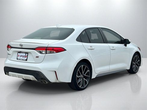 Used 2022 Toyota Corolla SE image 5