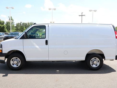 New 2025 Chevrolet Express 2500 w/ Driver Convenience Package image 21