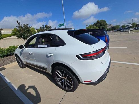 Used 2023 Porsche Macan Turbo image 3