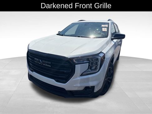 Used 2022 GMC Terrain SLT w/ Elevation Edition FWD image 8