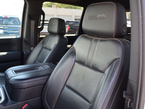 Used 2020 Chevrolet Silverado 3500 High Country w/ Z71 Off-Road Package AWD/4WD image 24