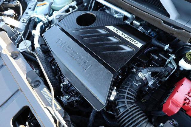 Certified 2025 Nissan Rogue SV FWD image 25