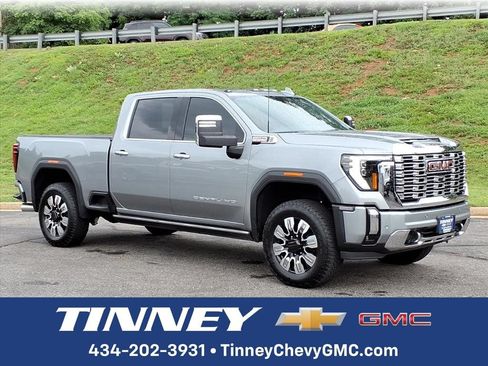 Used 2026 GMC Sierra 2500 Denali w/ Denali Reserve Package AWD/4WD image 1