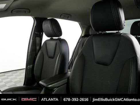 Used 2023 Buick Encore GX Select image 6