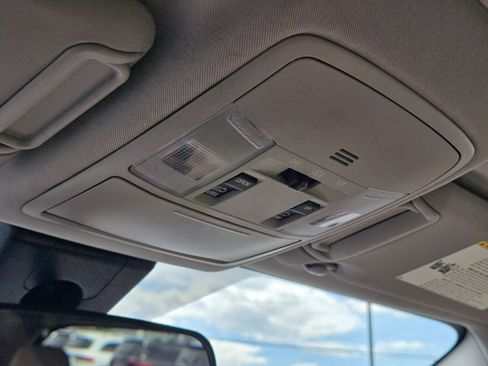 Used 2016 Toyota RAV4 XLE w/ Convenience Package AWD/4WD image 32