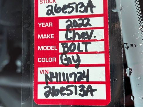 Used 2022 Chevrolet Bolt EUV Premier image 24