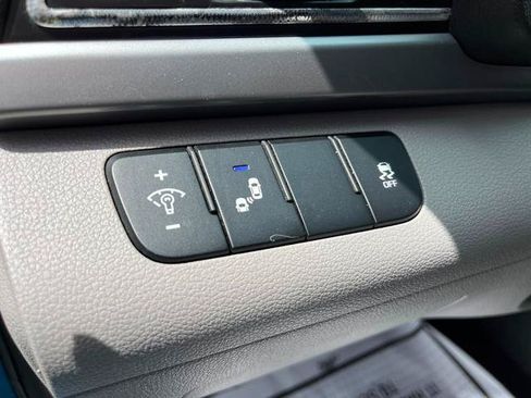 Used 2018 Hyundai Elantra SEL FWD image 26