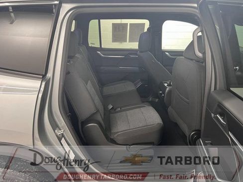 Used 2025 GMC Acadia Elevation FWD image 41