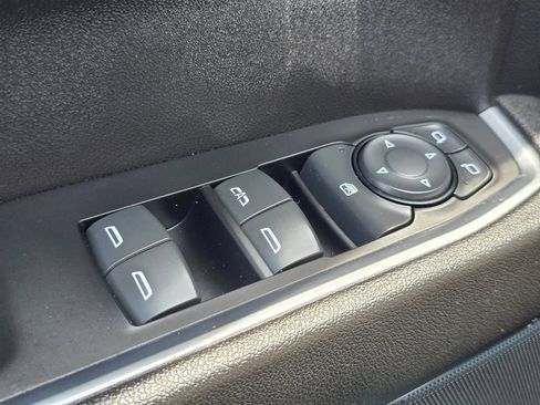 Used 2023 Chevrolet Silverado 1500 LT AWD/4WD image 20