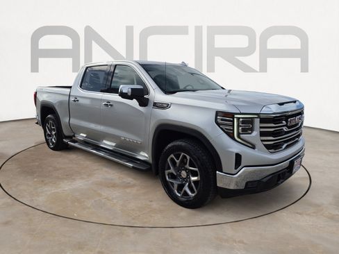 Used 2022 GMC Sierra 1500 SLT AWD/4WD image 4