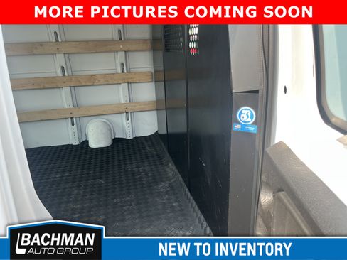 Used 2024 Chevrolet Express 2500 w/ Driver Convenience Package RWD image 9