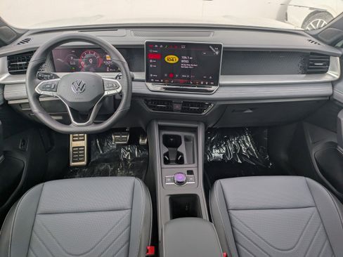 New 2026 Volkswagen Tiguan SE R-Line AWD/4WD image 15