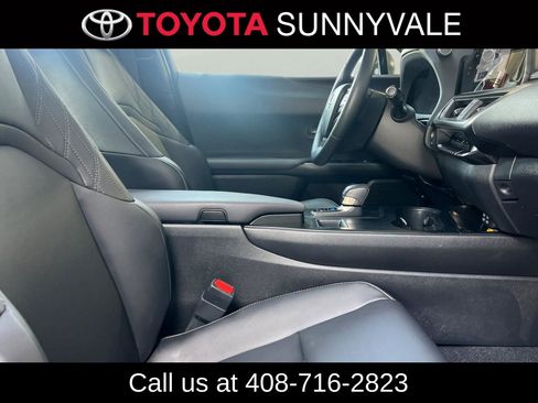 Used 2025 Lexus UX 300h FWD w/ Accessory Package (Z1) image 20