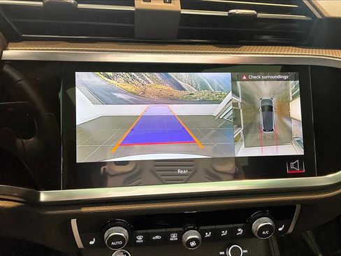 Used 2024 Audi Q3 2.0T Premium Plus w/ Premium Plus Package image 29