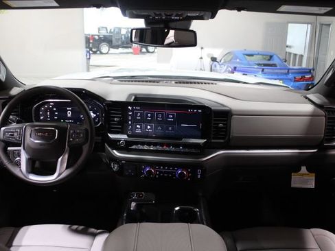 New 2026 GMC Sierra 1500 SLT w/ SLT Premium Plus Package AWD/4WD image 3