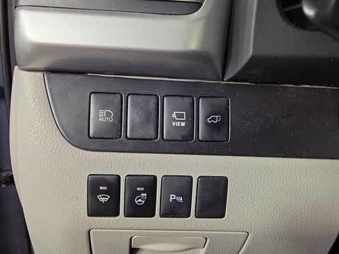 Used 2018 Toyota Highlander Limited Platinum AWD/4WD image 30