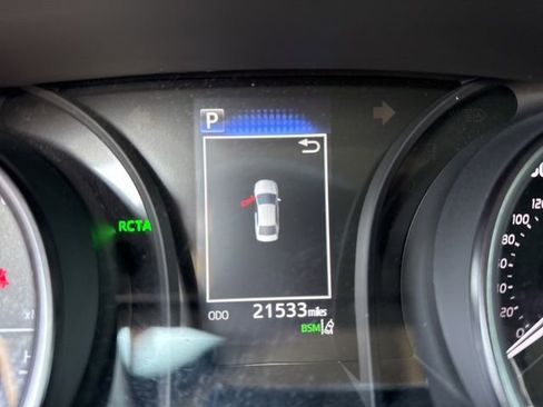 Used 2024 Toyota Camry SE image 13