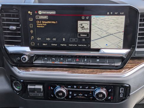 New 2026 GMC Sierra 1500 SLE w/ Preferred Package AWD/4WD image 18