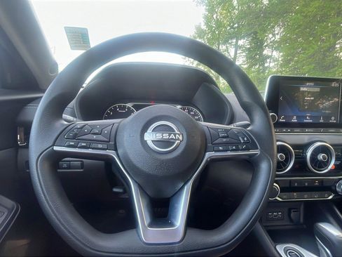 Used 2024 Nissan Sentra SV image 12