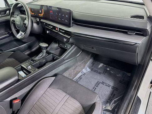 Used 2025 Kia K5 LXS image 30