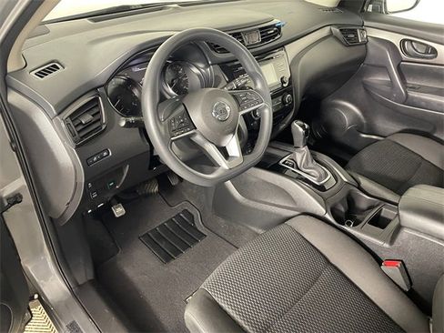 Used 2017 Nissan Rogue Sport S w/ S Appearance Package image 3