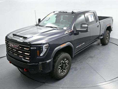 Used 2024 GMC Sierra 2500 AT4X AWD/4WD image 43