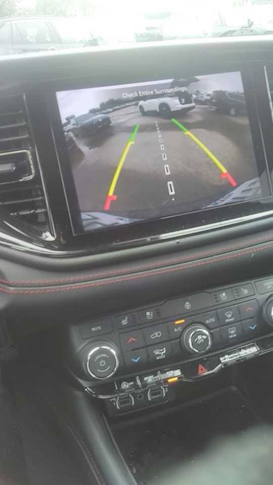 Used 2024 Dodge Durango GT RWD image 11