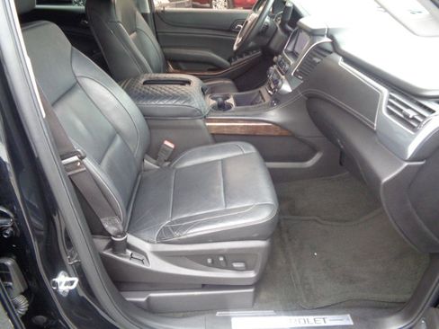 Used 2016 Chevrolet Tahoe LT w/ Luxury Package RWD image 31