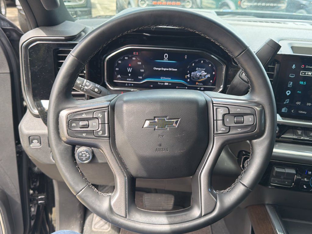 Used 2025 Chevrolet Silverado 2500 High Country w/ Midnight Edition AWD/4WD image 18