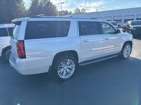 Used 2019 Chevrolet Suburban Premier image 4