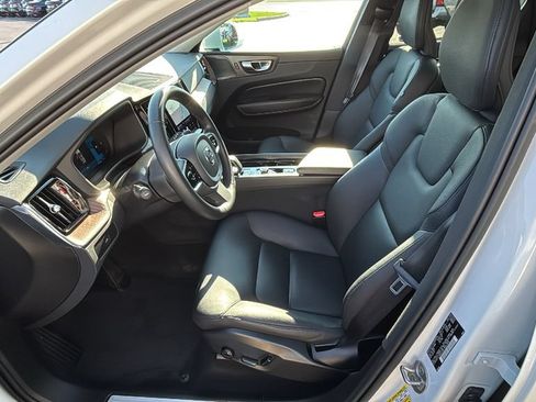 Used 2023 Volvo XC60 B5 Plus w/ Climate Package AWD/4WD image 26