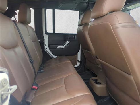 Used 2017 Jeep Wrangler Unlimited Sahara w/ Dual Top Group AWD/4WD image 20